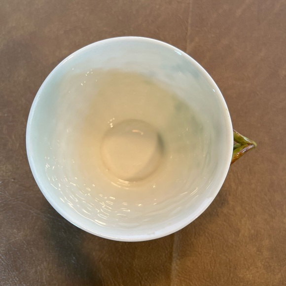 Antique Belleek Shamrock Cup and Saucer Set, Timeless Shamrock Pattern - Picture 5 of 12